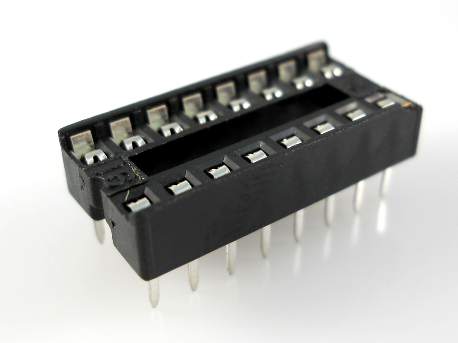 SCS-16 (2.54mm), DIP панель 16 контактов / шаг 2,54мм. / макс. ток 1А. / -55…105°C., Китай
