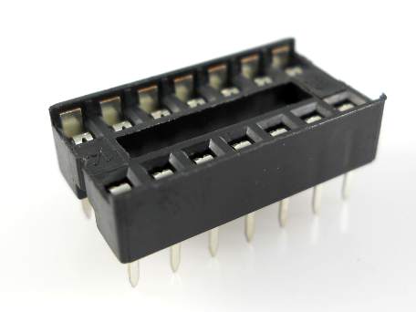 SCS-14 (2.54mm), DIP панель 14 контактов / шаг 2,54мм. / макс. ток 1А. / -55…105°C., Китай