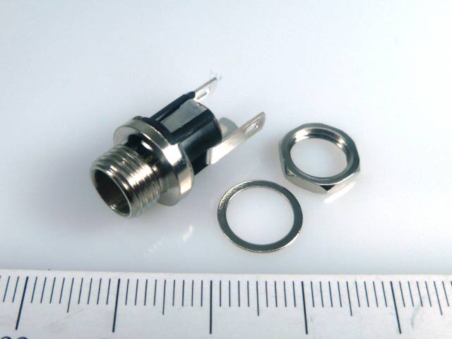 Гнездо 5.5*2.5 (DJK-04B, TC-025) 2.4мм, на приборный блок под гайку, Китай