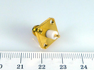 SMA гнездо (SMA-BJ2 GOLD) на блок, пайка,  4 отв. для крепл., Китай